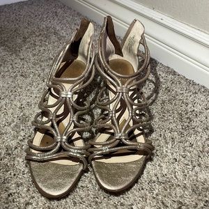 Isola wedges size 7.5